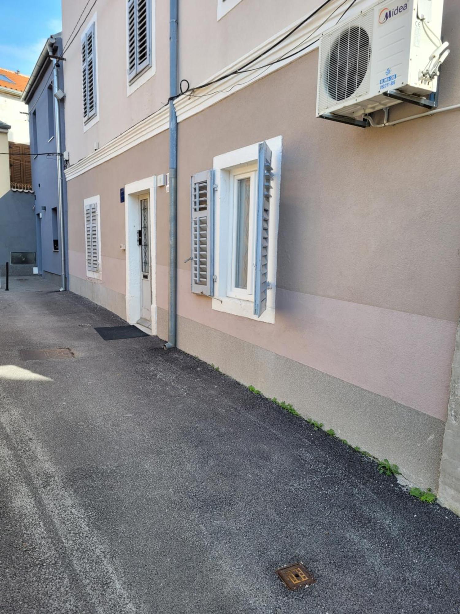 Amfiteatar Pula Apartment Bagian luar foto